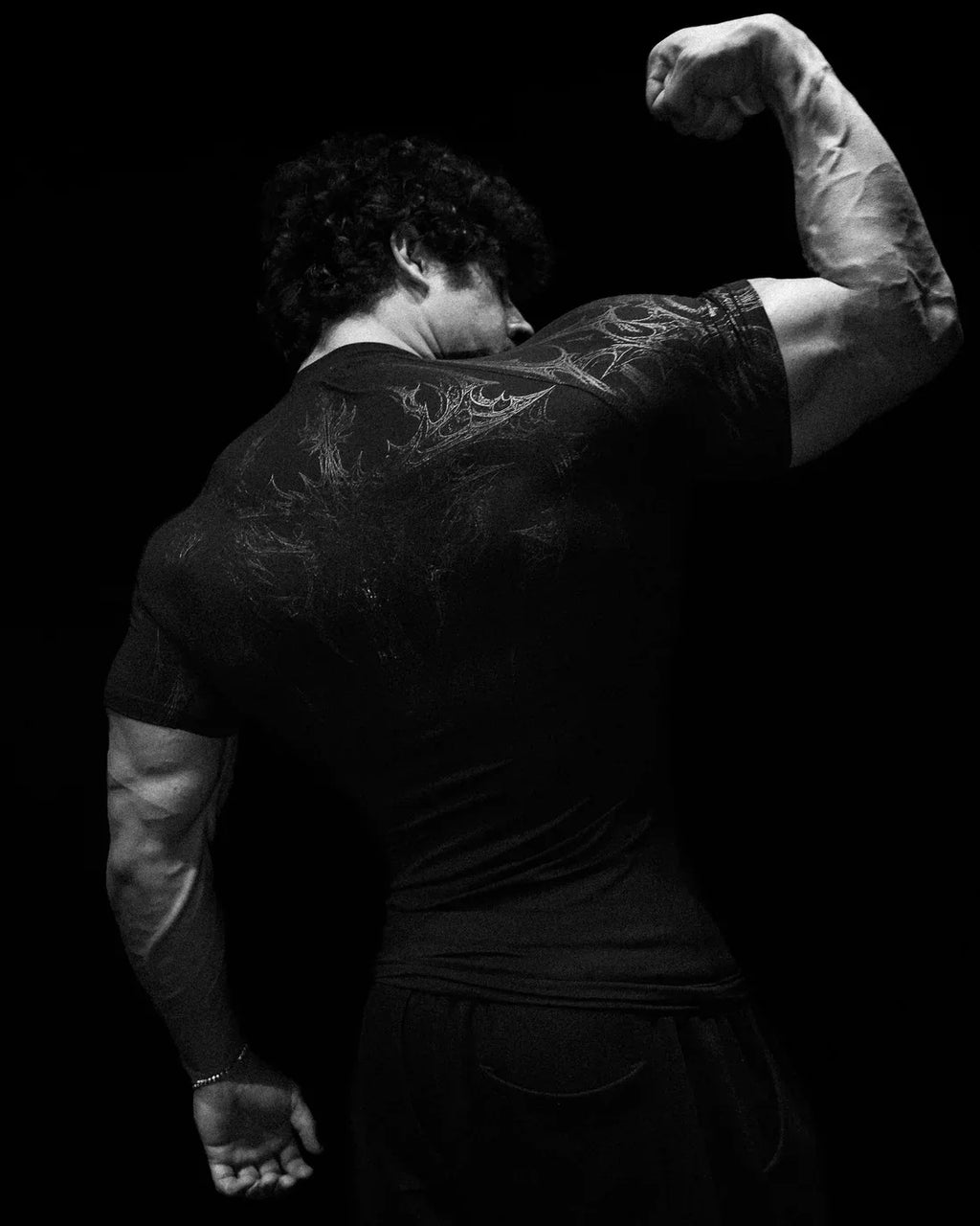 Herren GYM T-Shirt – Dunkler Gothic Print, Muskelshirt, Hoch elastisch & Schnell trocknend