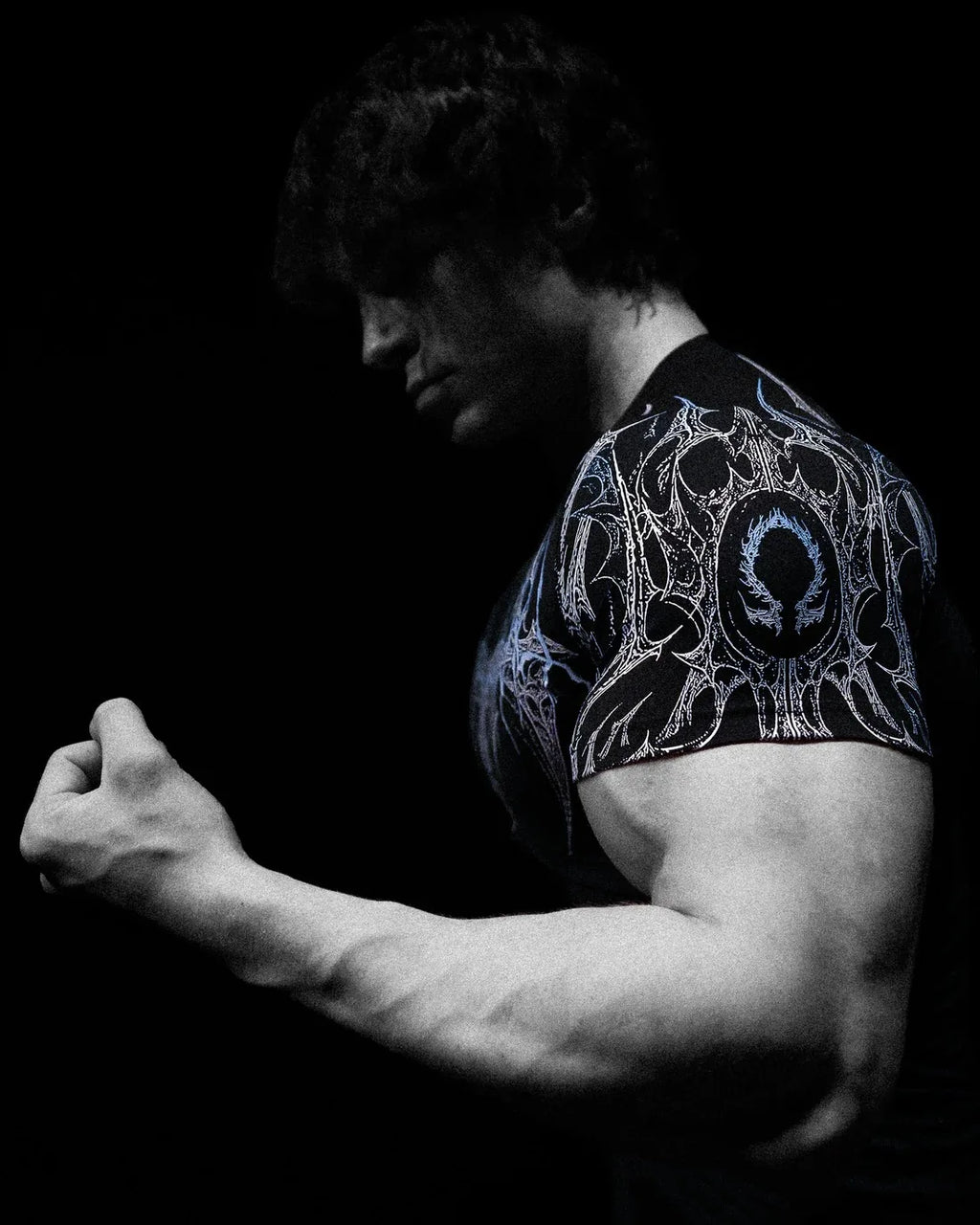 Herren GYM T-Shirt – Dunkler Gothic Print, Muskelshirt, Hoch elastisch & Schnell trocknend
