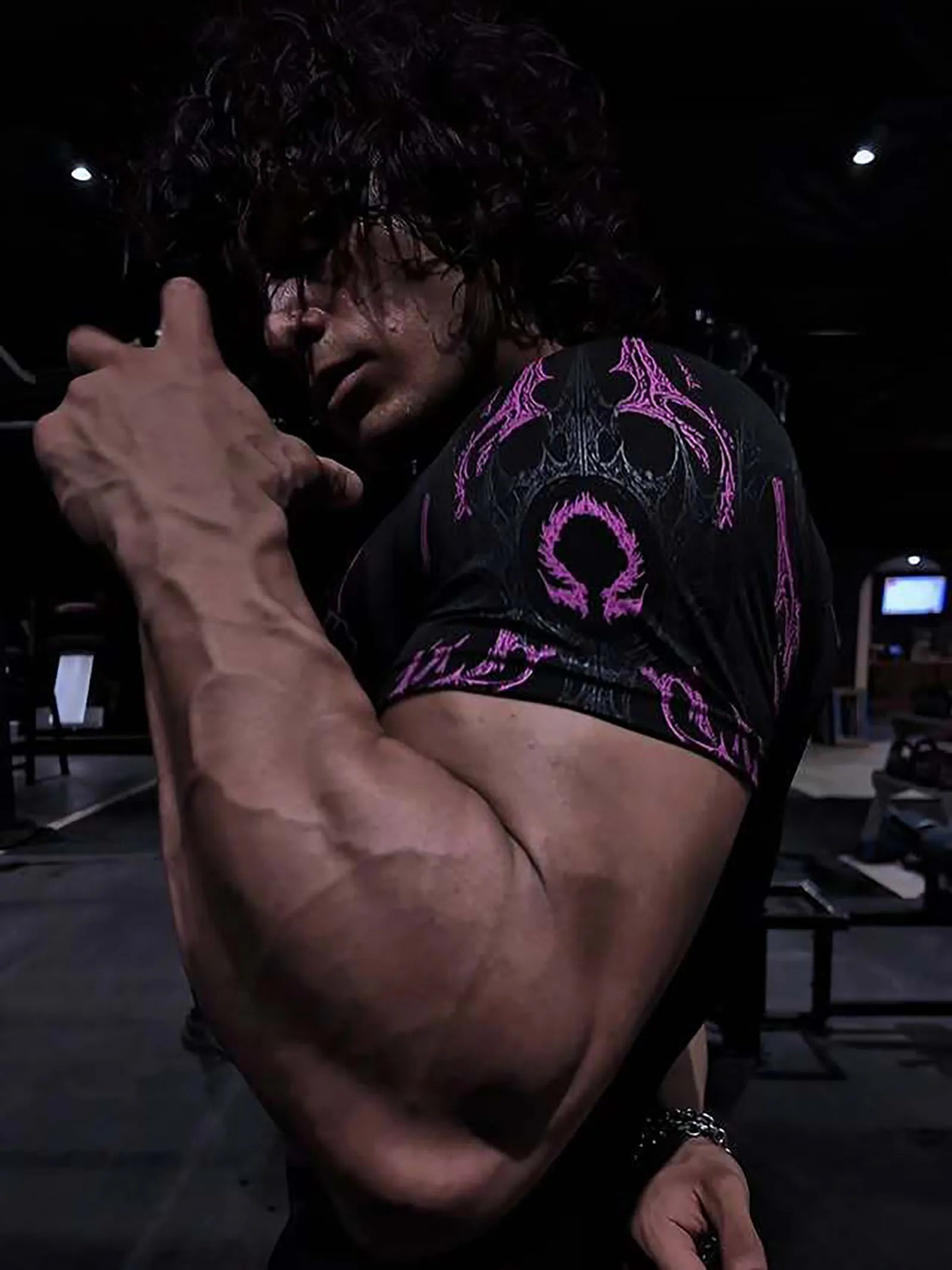 Herren GYM T-Shirt – Dunkler Gothic Print, Muskelshirt, Hoch elastisch & Schnell trocknend