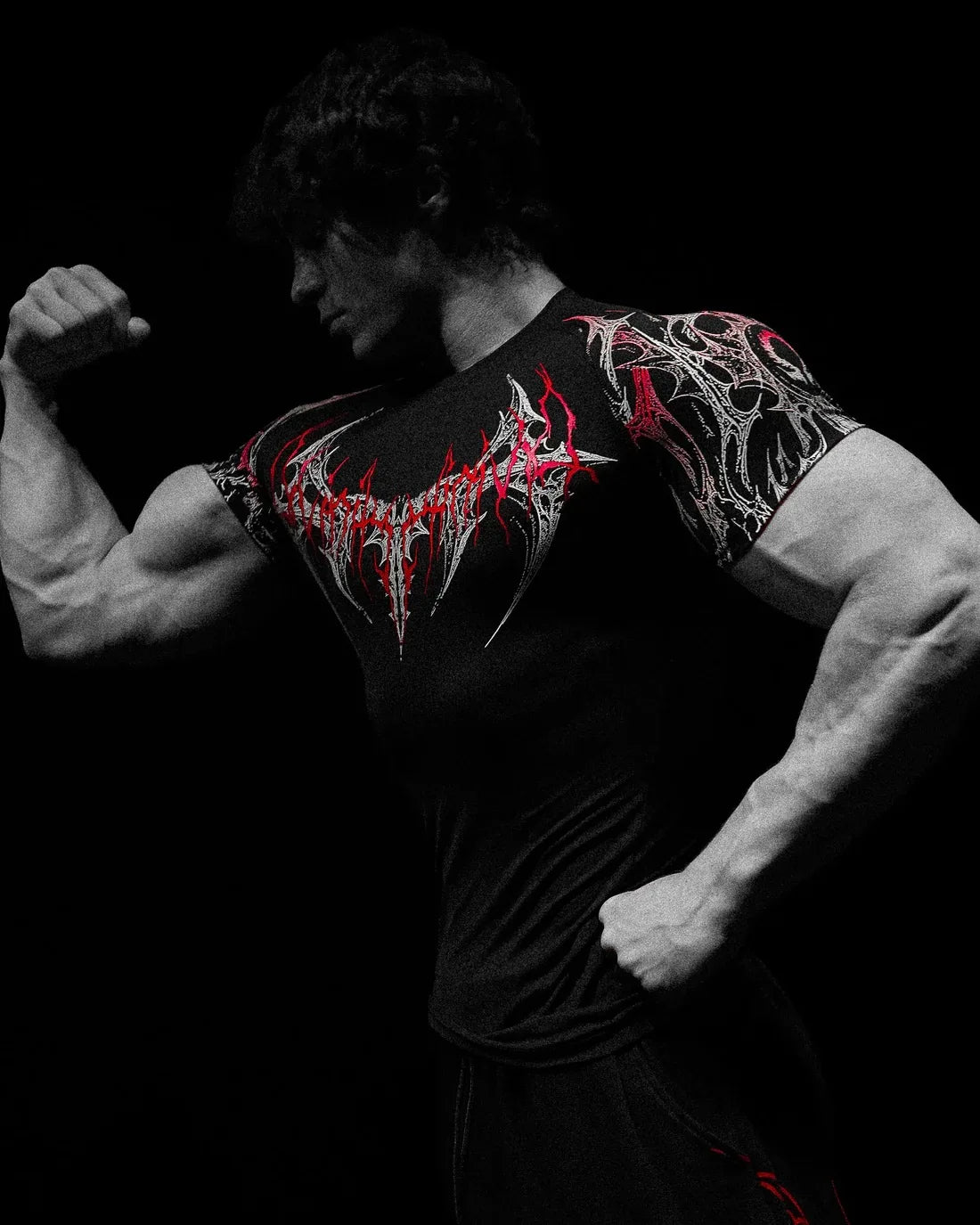 Herren GYM T-Shirt – Dunkler Gothic Print, Muskelshirt, Hoch elastisch & Schnell trocknend